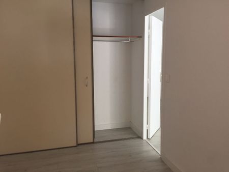 Location Appartement 2 pièces 30m² CAGNES SUR MER 06800 - Photo 5