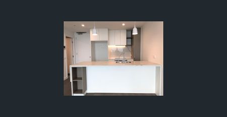 Luxury 2 bed near train station - Photo 4