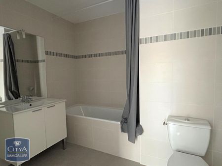 Location Appartement 2 pièces 40m² MARSEILLE 9ème - Photo 3