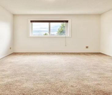 For Lease - 4230 Perivale Road Unit# Main&upper level, Mississauga,... - Photo 3