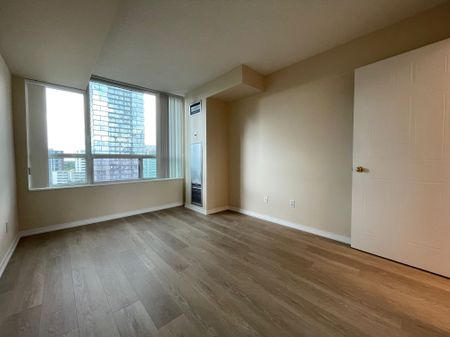 For Lease - 238 Doris Avenue Unit# 1801, Toronto, Ontario - Photo 3