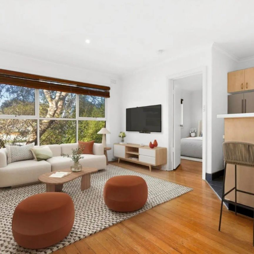 A piece of Portofino in the heart of Elwood! - Photo 1