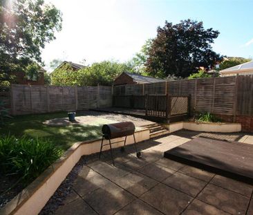 3 bedroom detached house to rent - Photo 3