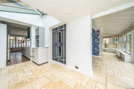 Elm Grove Road, Barnes, SW13 - Photo 2