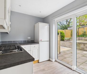 2 Bedroom Semi-Detached House - Photo 4