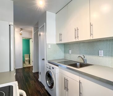 1 Bedroom Condo | Central Location Off 124 Street. - Photo 3