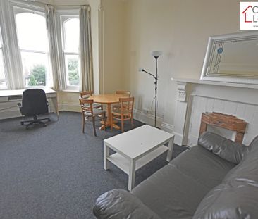 1 Bedroom Flat - Photo 3