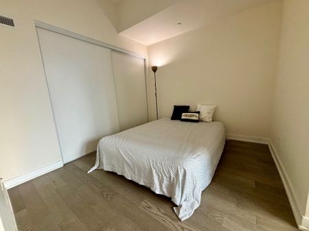 For Lease - 17 Dundonald Street Unit# 1403, Toronto, Ontario - Photo 4