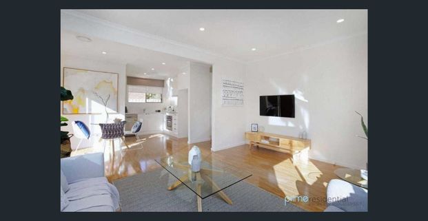 Neat & Spacious 2-Bedroom Unit in Quiet Maidstone Pocket - Photo 1