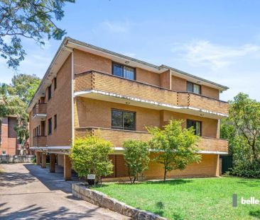 Two bedroom apartment in great location! - Photo 4