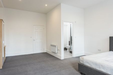 Flat 4, 16 Blenheim Terrace, LS2 9HN, Leeds - Photo 4