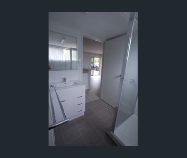 Renovated Inner-City Unit Living - Toowoomba CBD - Photo 4