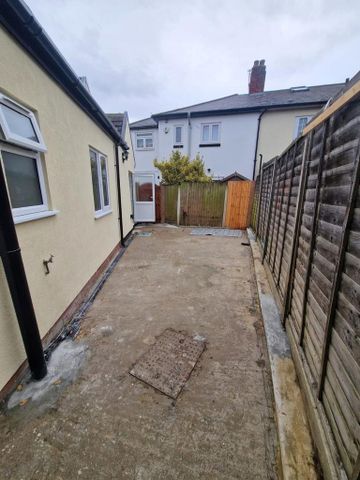 2 bedroom bungalow to rent - Photo 4