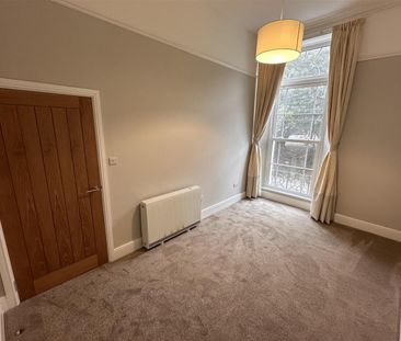 Upper Kewstoke Road, Weston-Super-Mare - Photo 2