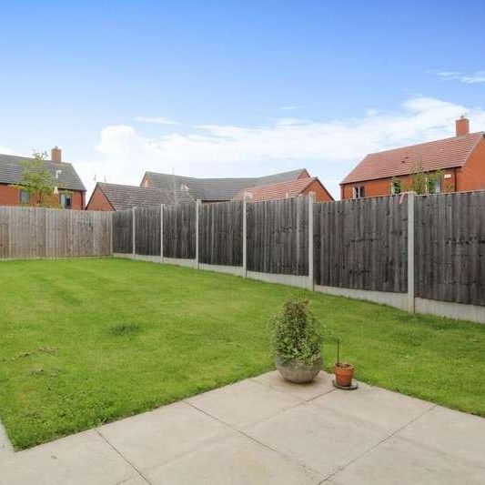 Jubilee Way, Bishops Tachbrook, Leamington Spa, CV33 - Photo 1
