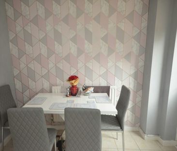 Terraced House to rent on - Photo 1