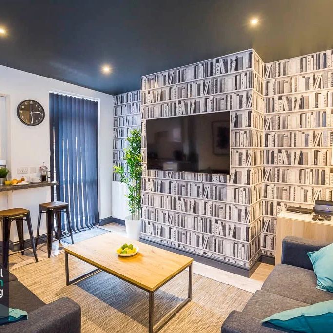 To Rent Catherine Street, **Available From August 2025 - 5 Bedrooms**, Chester - Photo 1