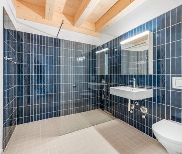 Design trifft Panorama - moderne 3.5-Zimmer-Wohnung - Photo 3