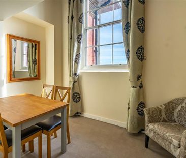 2 bedroom maisonette to rent - Photo 5