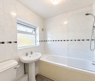 4 bedroom terraced house to rent - Photo 4