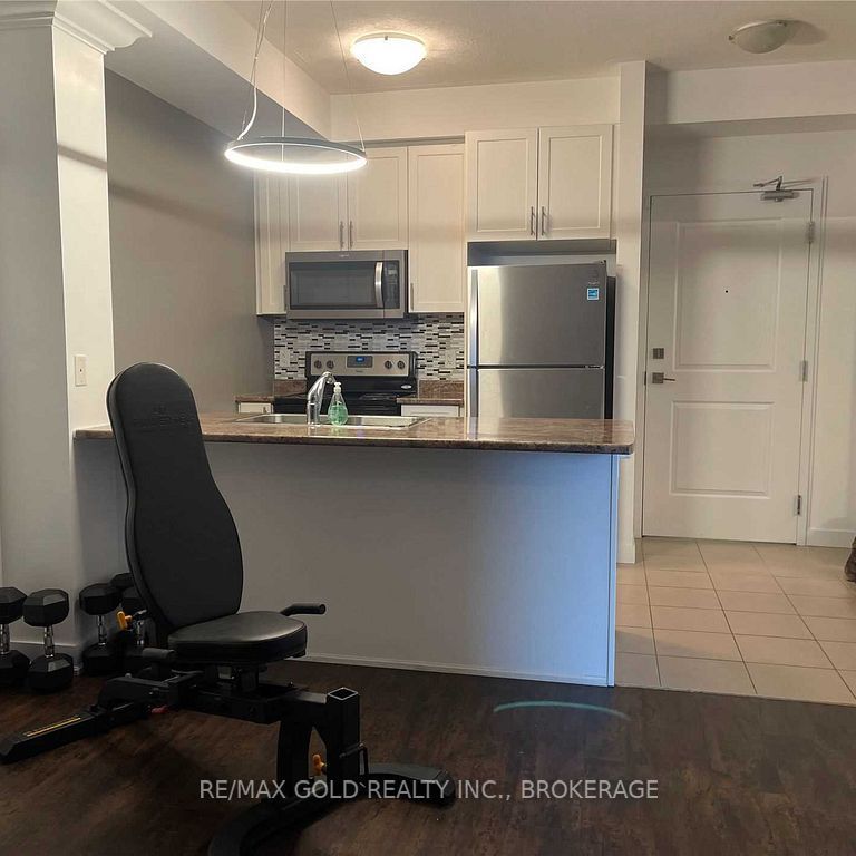For Lease - 35 Southshore Crescent Unit# 201, Hamilton, Ontario - Photo 1