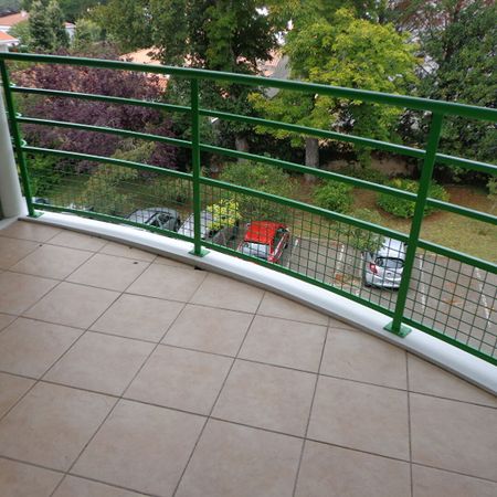 Location Appartement 2 pièces 51m² - Photo 3