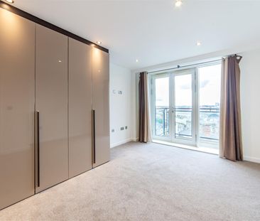 2 bed penthouse to rent in Waterloo Square, City Centre, NE1 - Photo 4