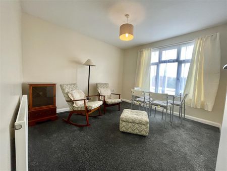 (FFF) Roxeth Green Avenue, Harrow - Photo 3