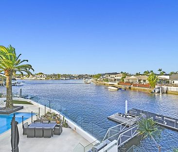 Waterfront Resort Style Entertainers Dream Home & Boat Haven - Photo 2