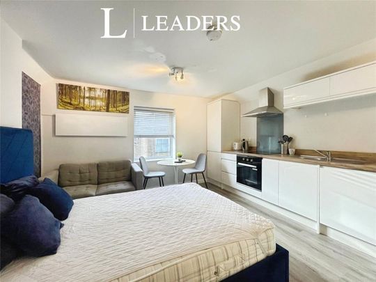 1 bedroom apartment to rent Wootton Gardens, Bournemouth, Dorset, BH1 - Photo 1