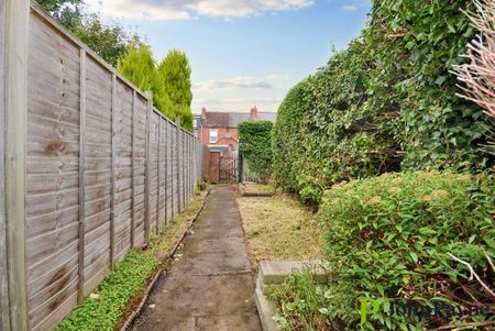 3 bedroom terraced house to rent - Photo 5