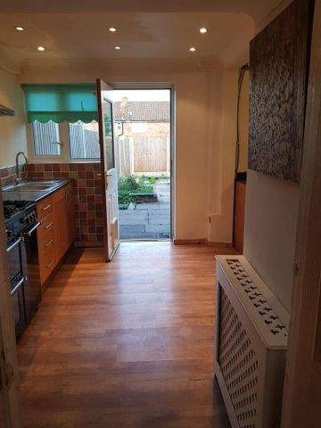 3 bedroom house to rent - Photo 4