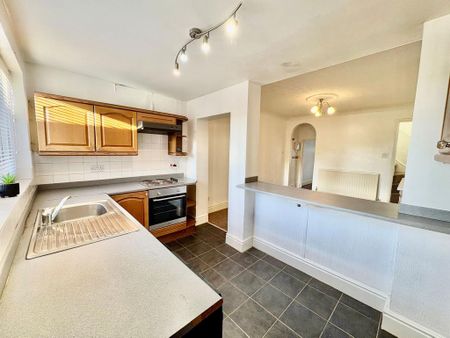 2 bedroom terraced house to rent - Photo 4