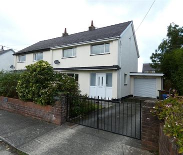 3 bedroom semi-detached house to rent - Photo 6