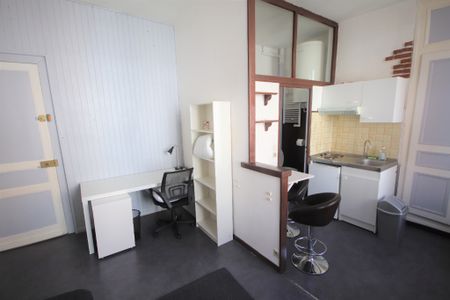 Studio MEUBLÉ de 19.4 m², rue de Brigode – VAUBAN réf 622-001 - Photo 2