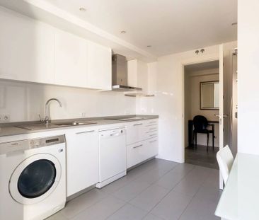 3 bedroom luxury penthouse for rent in Madrid, Autonomous Region of... - Photo 2