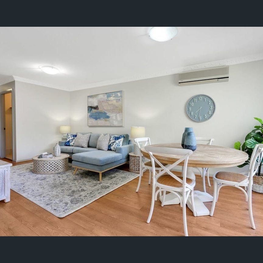 Neat & Tidy Two Bedroom Villa - Photo 1