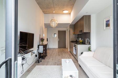 For Lease - 161 Roehampton Avenue Unit# 717, Toronto, Ontario - Photo 5