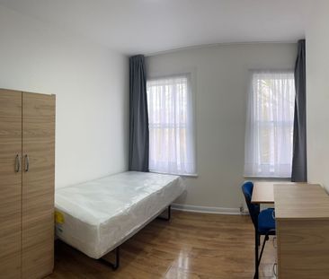 Studio Flat, Queens Road, SE14 - Photo 3