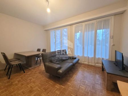 LOCATION MEUBLEE - PAU - Secteur Allées de Morlaàs : Appartement T3 de 68 m² dans une résidence calme avec balcon et parking - Photo 2