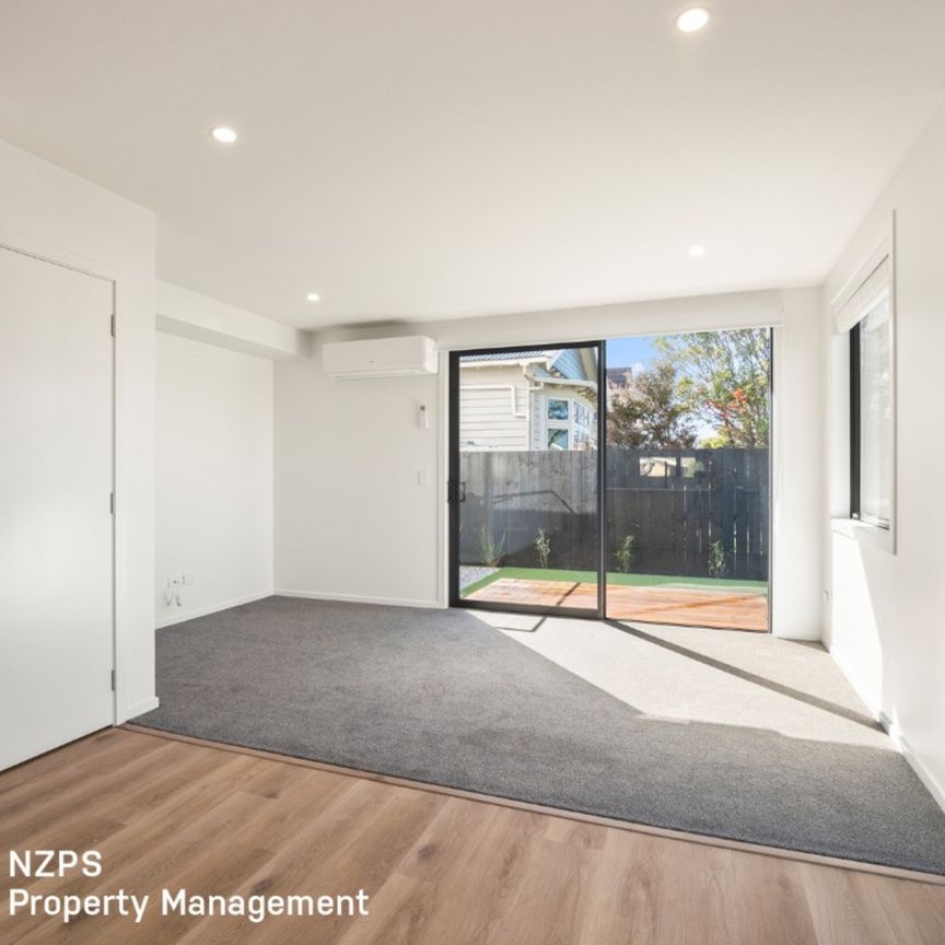 9 Edmund Anscombe Place , Caversham - Photo 1