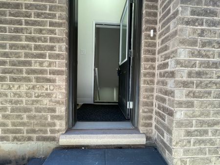 For Lease - 1227 Mcphedran Point Unit# Bsmt 2, Milton, Ontario - Photo 5