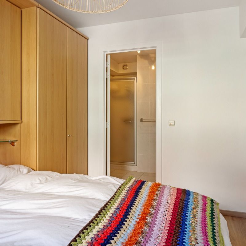 Gemeubeld appartement met 1 slaapkamer + slaaphoek - Photo 1