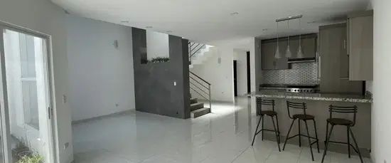 Casa En Renta Corredor Mezquital - Photo 1