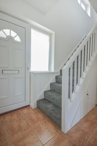 2 bedroom terraced house to rent - Photo 2