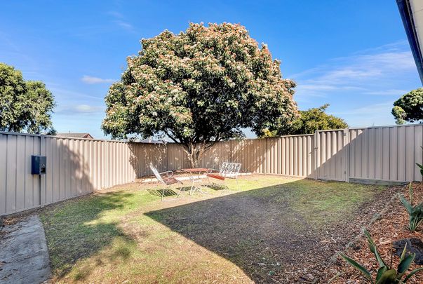 16 Somerset Street, Epping VIC 3076 - House For Rent | Domain - Photo 1