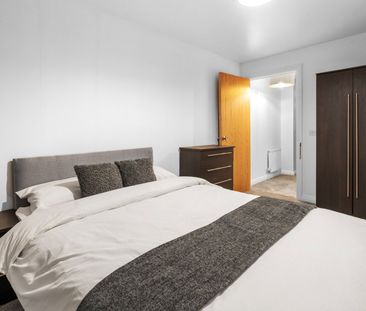 2 Bed Maisonette, Hallmark Court, E14 - Photo 5