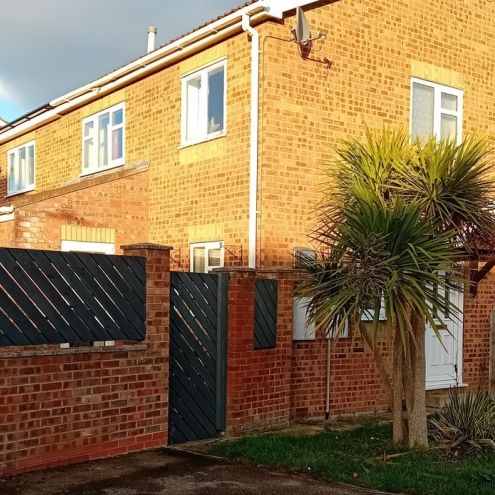 27 Woodhill Avenue, Gainsborough, DN21 1FB - Photo 2