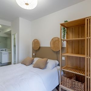 VAUTHIER Roommate 3 Bedrooms at Marseille - Photo 2