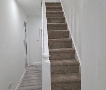 3 bedroom terraced house to rent - Photo 5